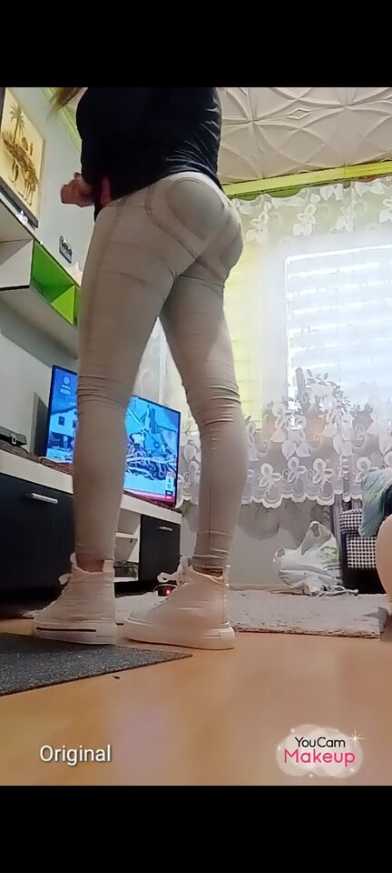 Screenshot_2024-09-19-00-35-25-085_com.miui.videoplayer.jpg - arleta200