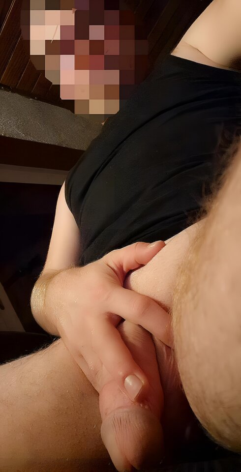 Pan przy laptopie 😇❤️ - Milosc_Wino_Sex_69