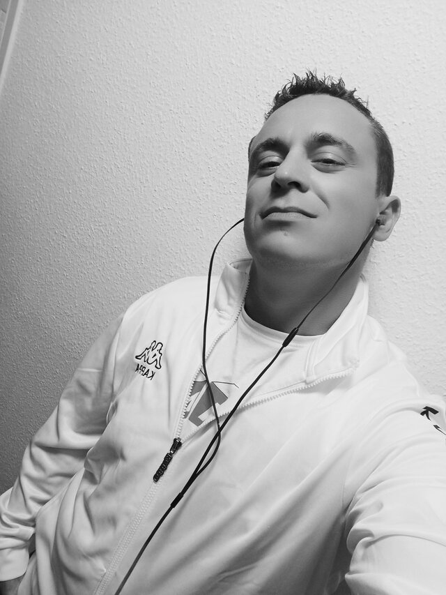 Mikeee2806