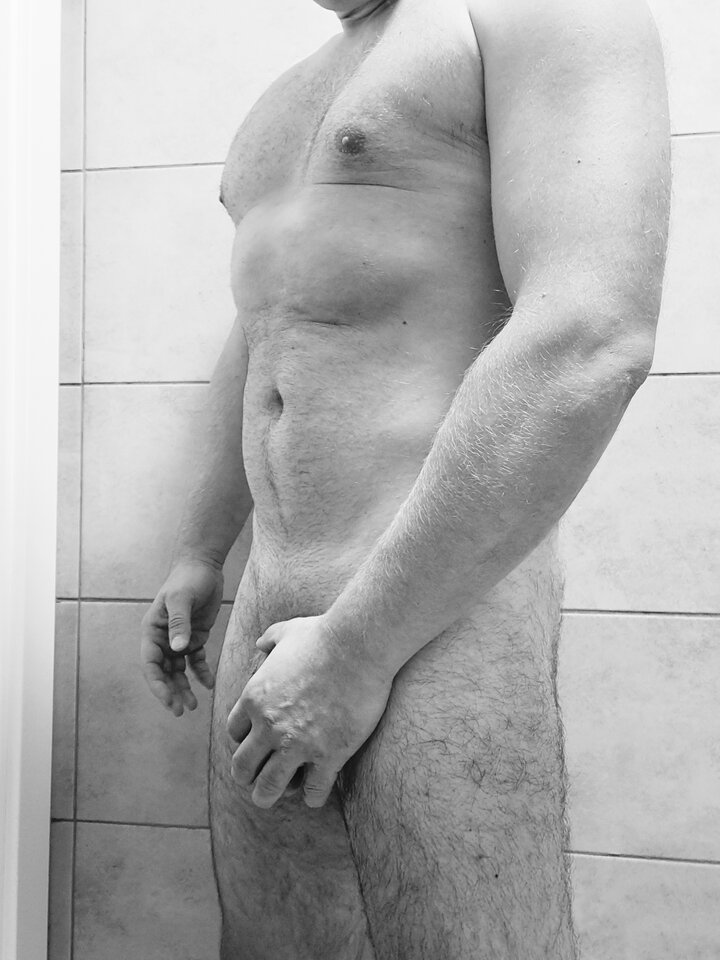 1000019432.jpg - Couple2024