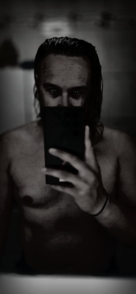 photostudio_1728030015120.jpg - Cin106