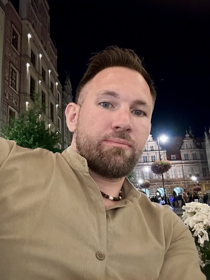 IMG_9268.jpeg - iThinkYouFreeky