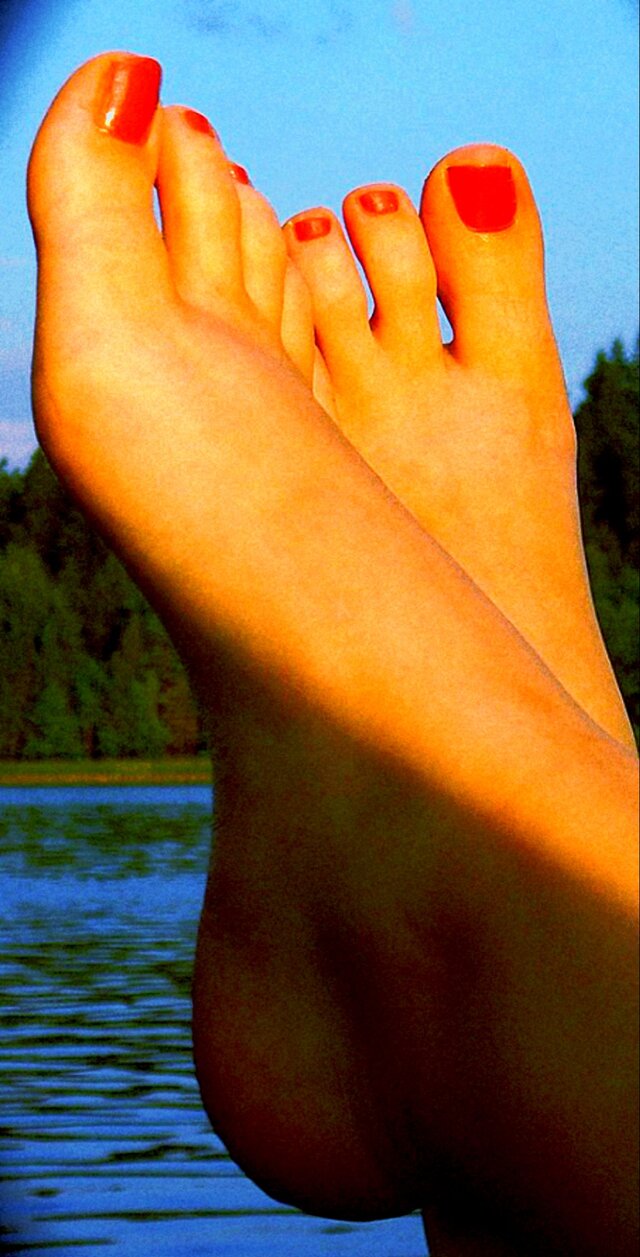 Feetfoot5