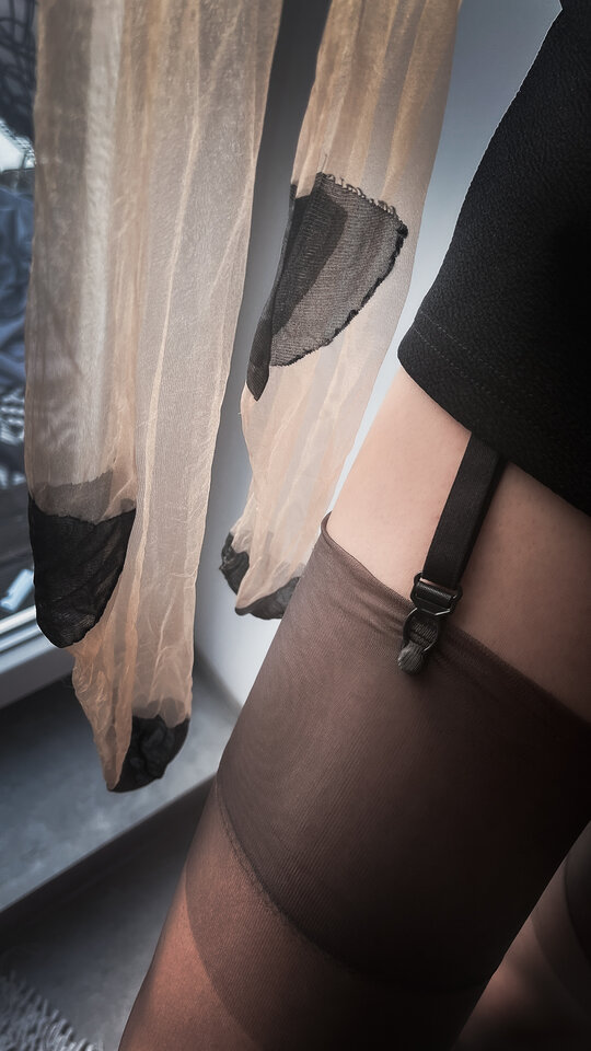 legss#.jpg - szpilki_rajstopy