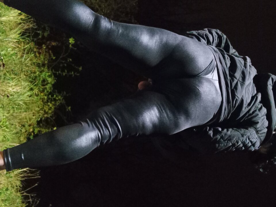 1000056748.jpg - lickemydick