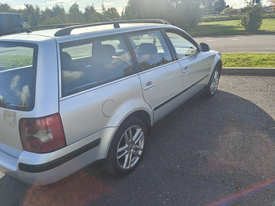 1000000451.jpg - bialy198