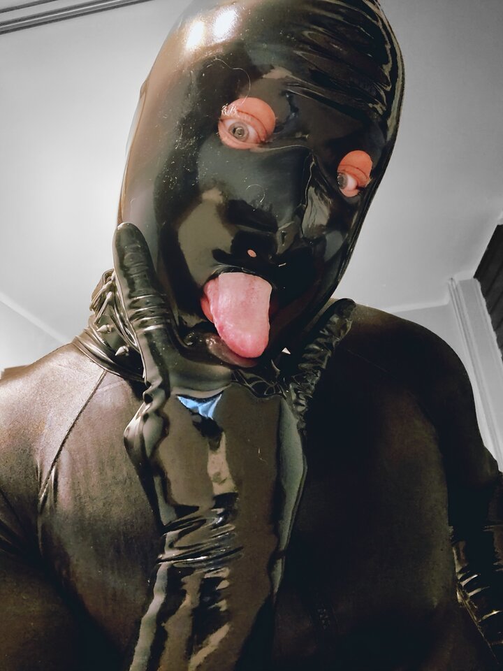 Face mask 1 - LatexFreak